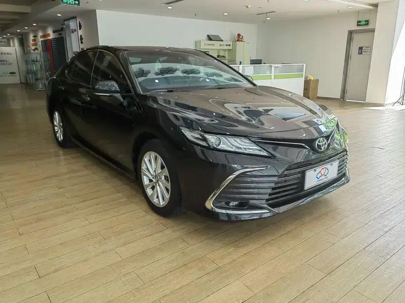 2021 Camry 2.0G Luxury Edition — миниатюра 3