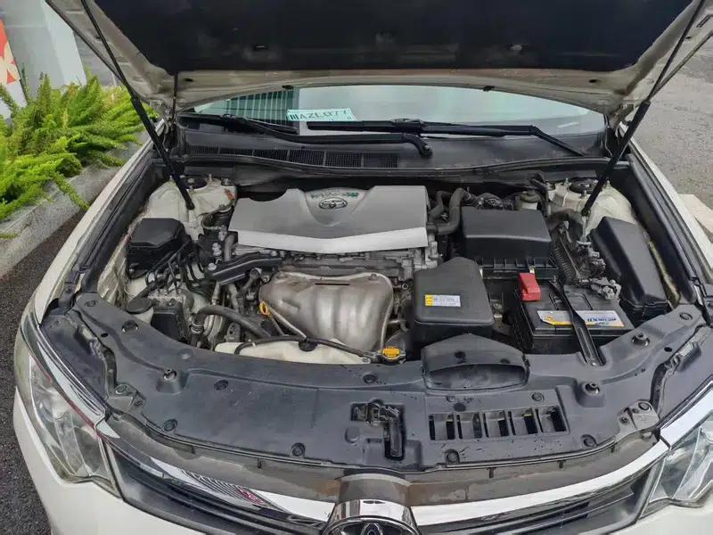 Camry 2015 2.0G Leading Edition — миниатюра 5