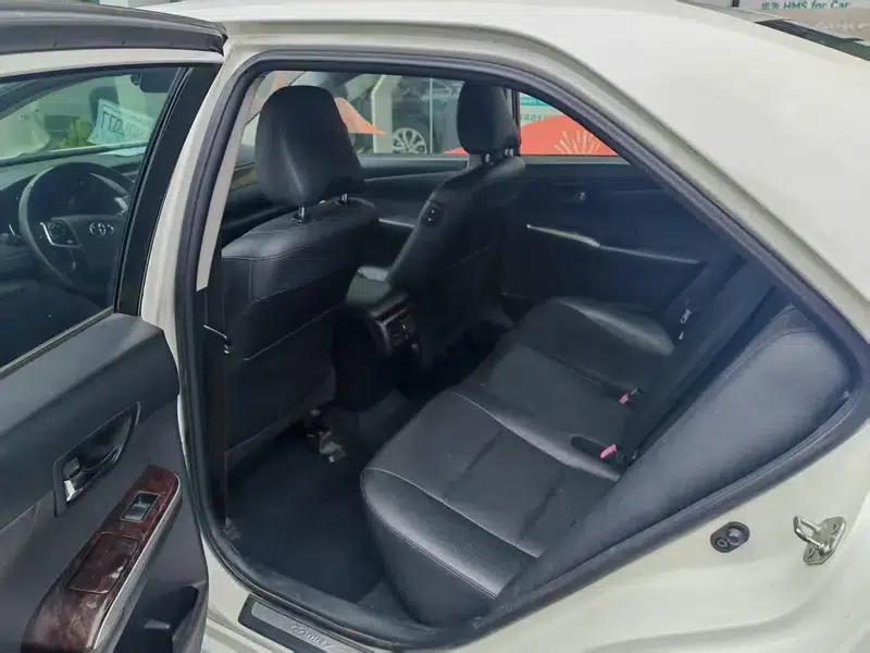 Camry 2015 2.0G Leading Edition — миниатюра 9
