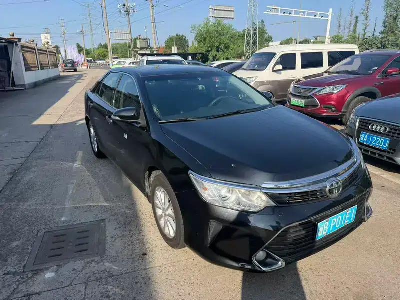 Camry 2016 2.0G 10th Anniversary Leading Edition — миниатюра 2