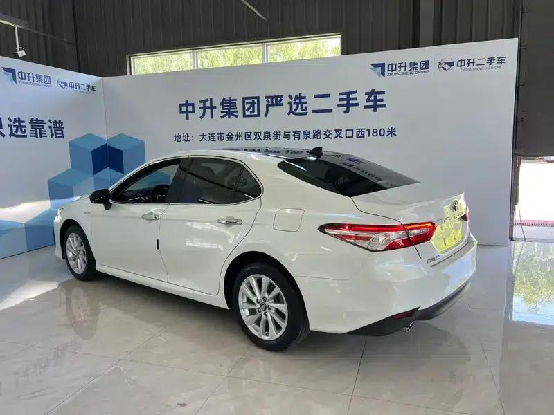Camry 2021 Hybrid 2.5HGVP Leading Edition — миниатюра 3