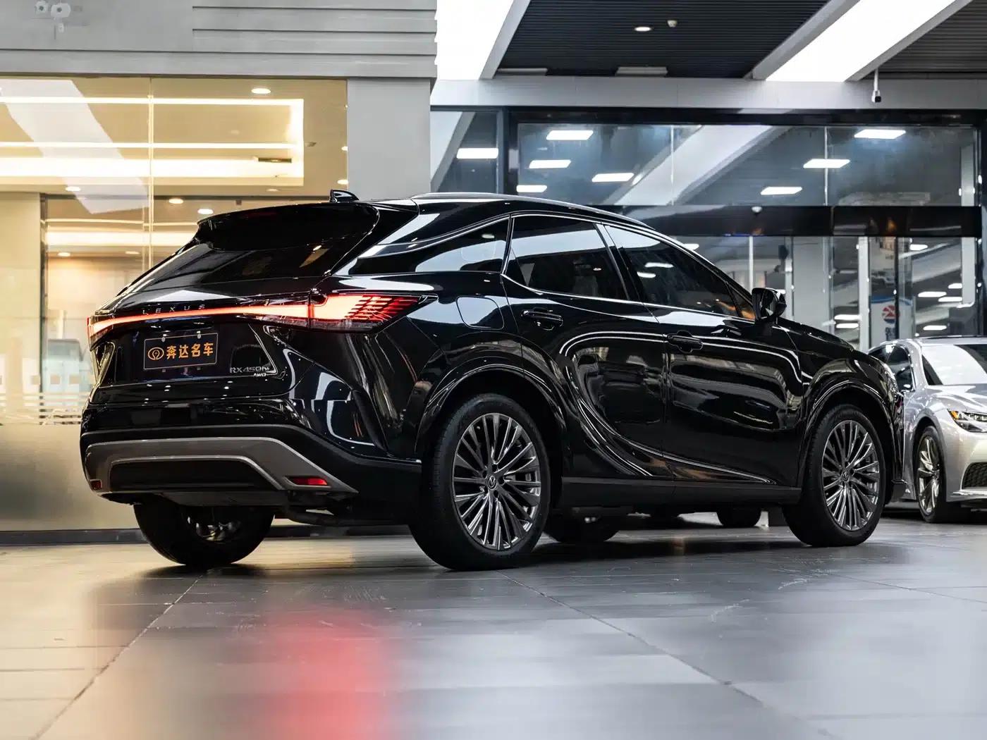 Lexus RX Hybrid 2023 450h+ AWD Enjoy Edition — миниатюра 3