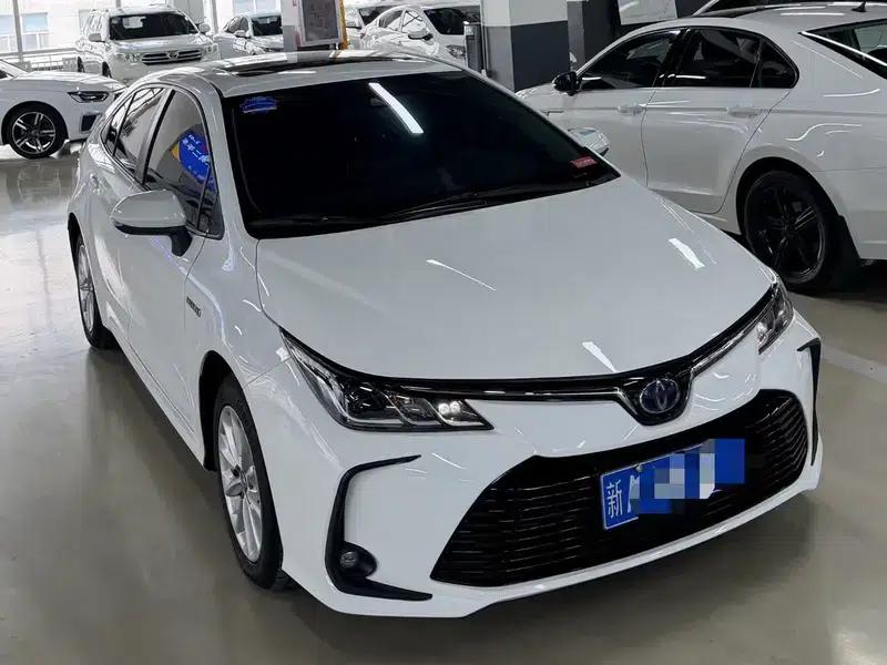 2021 Toyota Corolla Hybrid 1.8L E-CVT Elite Edition — миниатюра 3