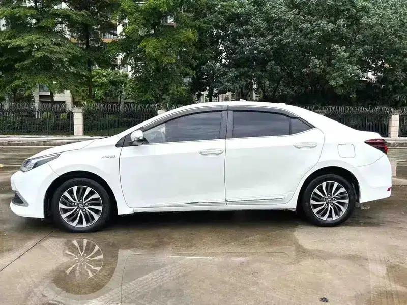 2017 Toyota Corolla Hybrid 1.8L E-CVT Elite Edition (National V Emission Standard) — миниатюра 4