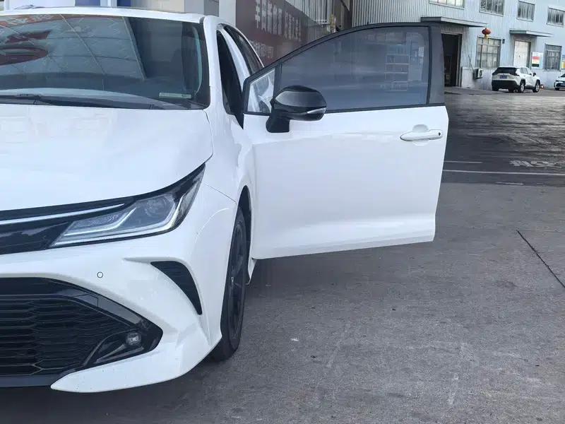 2023 Toyota Corolla 1.5L CVT 20th Anniversary Platinum Edition — миниатюра 11