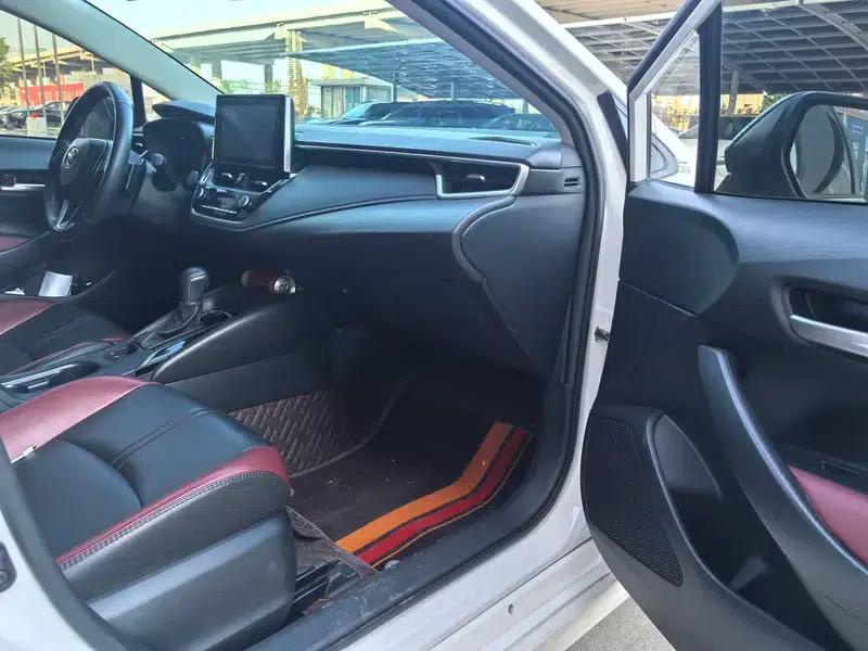 2023 Toyota Corolla 1.5L CVT 20th Anniversary Platinum Edition — миниатюра 13