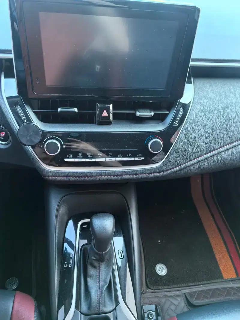 2023 Toyota Corolla 1.5L CVT 20th Anniversary Platinum Edition — миниатюра 15