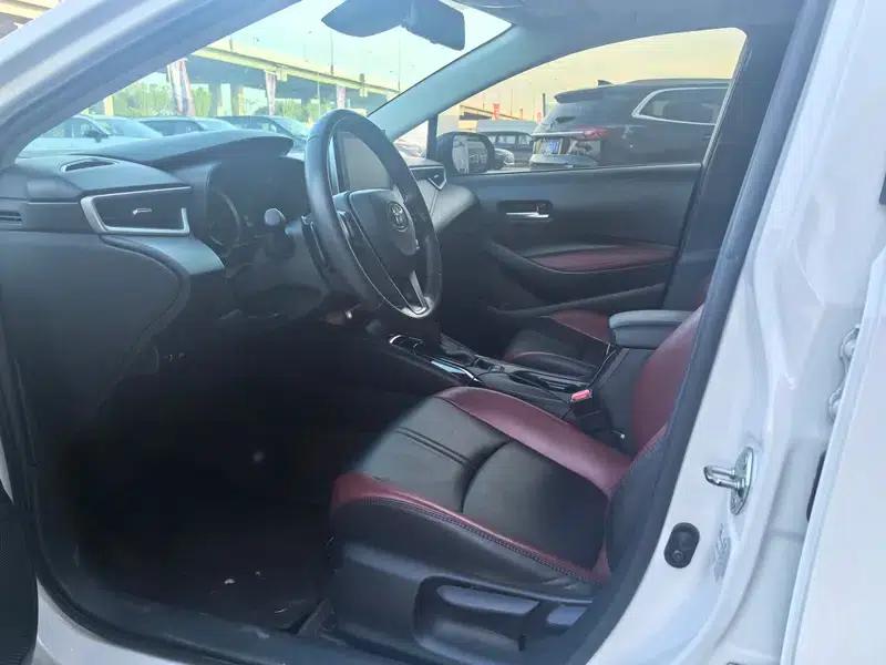 2023 Toyota Corolla 1.5L CVT 20th Anniversary Platinum Edition — миниатюра 17