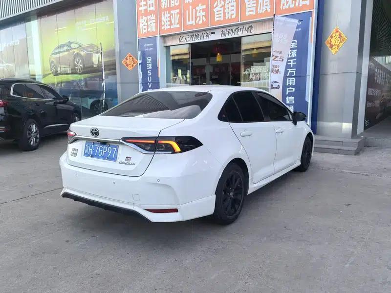 2023 Toyota Corolla 1.5L CVT 20th Anniversary Platinum Edition — миниатюра 4