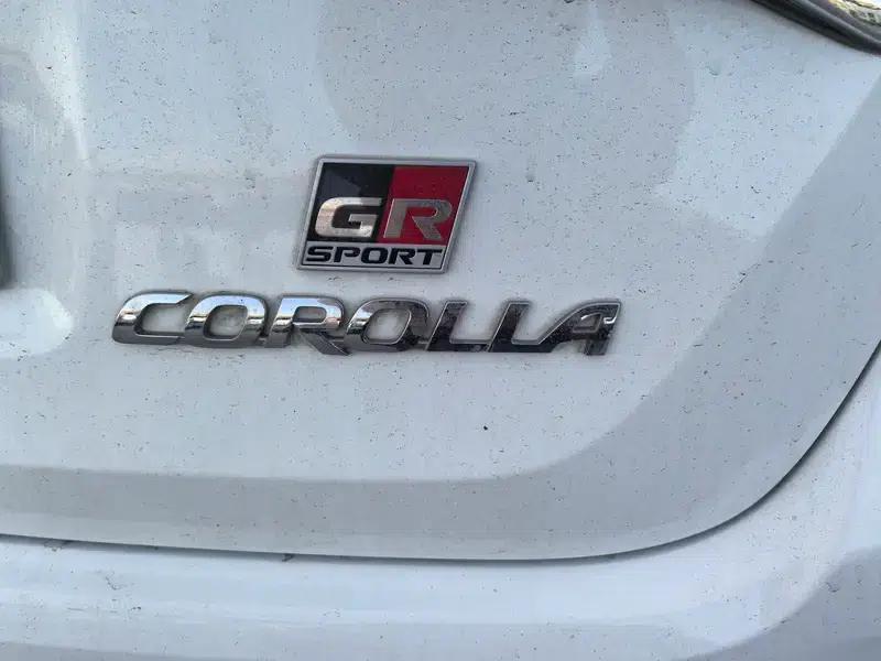2023 Toyota Corolla 1.5L CVT 20th Anniversary Platinum Edition — миниатюра 10