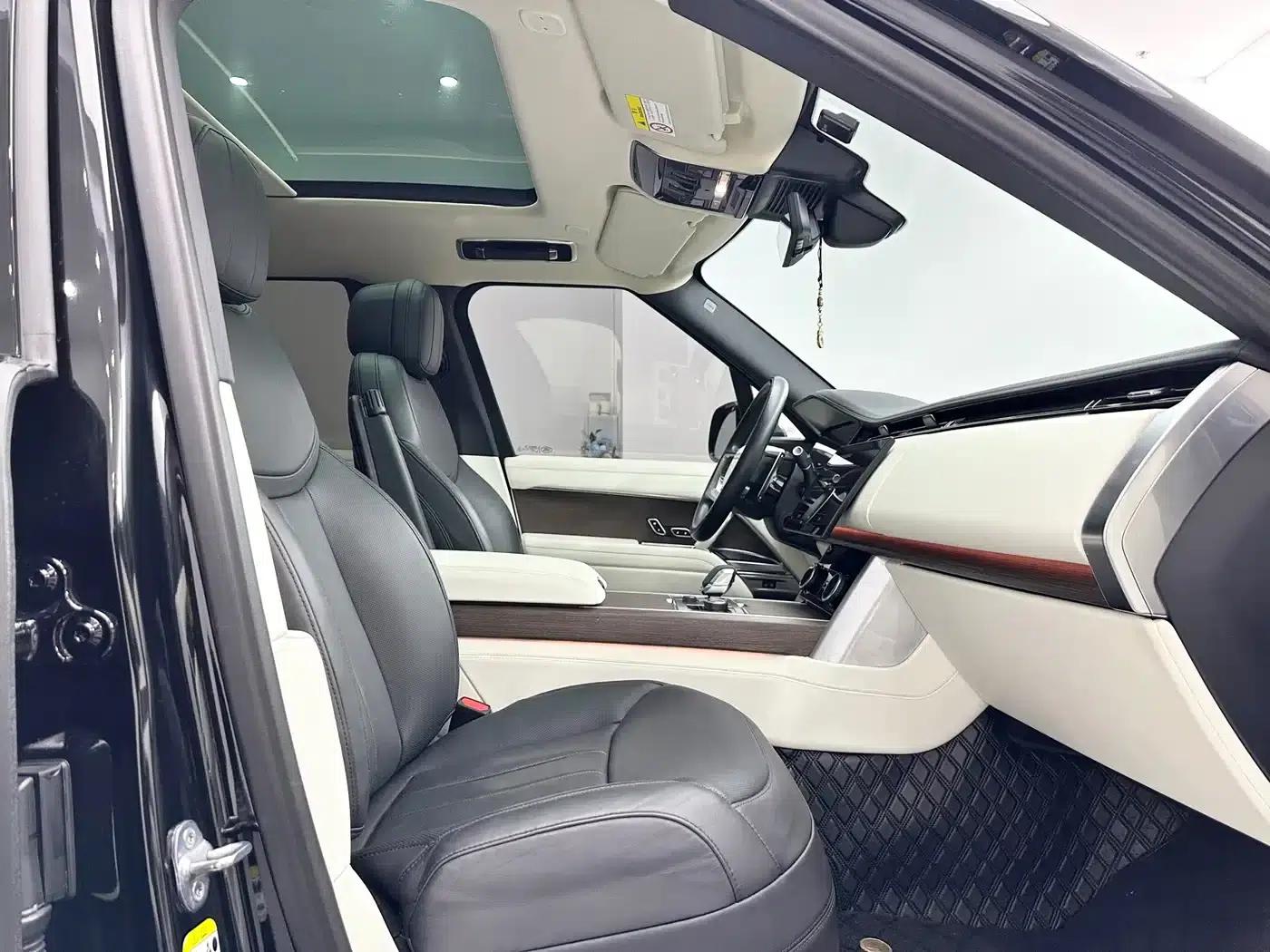 Range Rover 2023 3.0 L6 400PS Grand 7-Seat Extended Edition — миниатюра 12