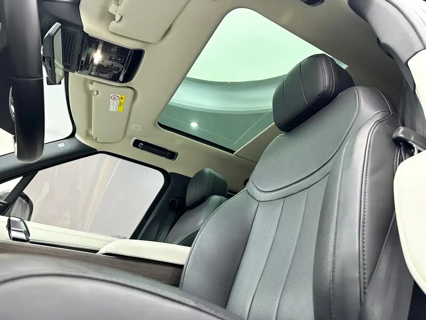 Range Rover 2023 3.0 L6 400PS Grand 7-Seat Extended Edition — миниатюра 13