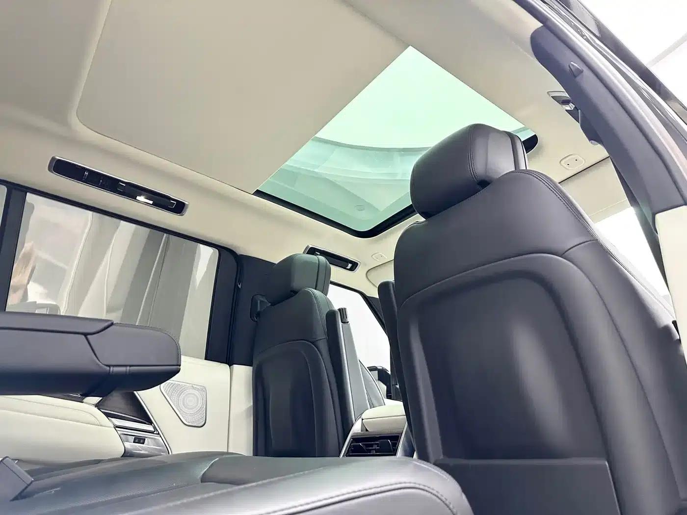 Range Rover 2023 3.0 L6 400PS Grand 7-Seat Extended Edition — миниатюра 14