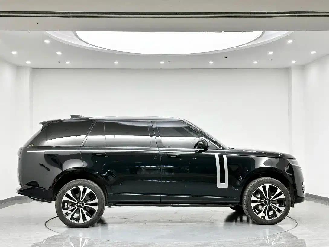 Range Rover 2023 3.0 L6 400PS Grand 7-Seat Extended Edition — миниатюра 4