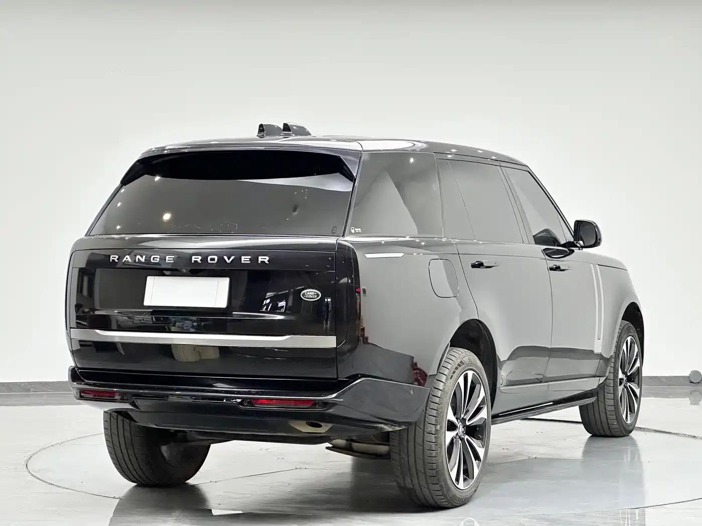 Range Rover 2023 3.0 L6 400PS Grand 7-Seat Extended Edition — миниатюра 6