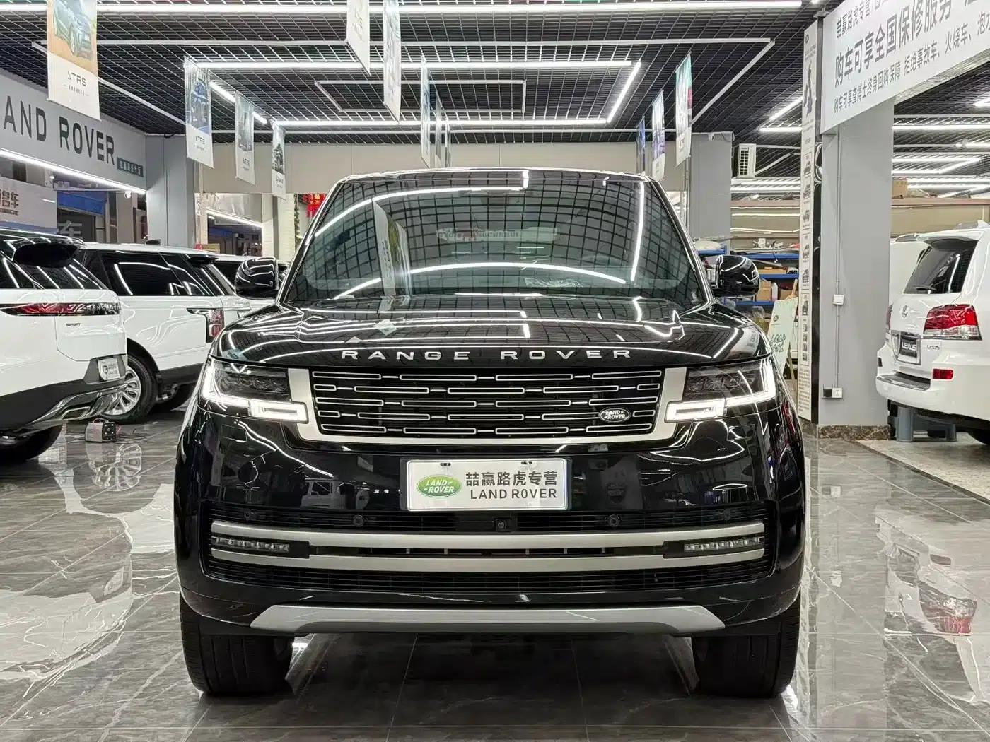 Range Rover 2024 3.0 L6 400PS Grand Long Wheelbase — миниатюра 2