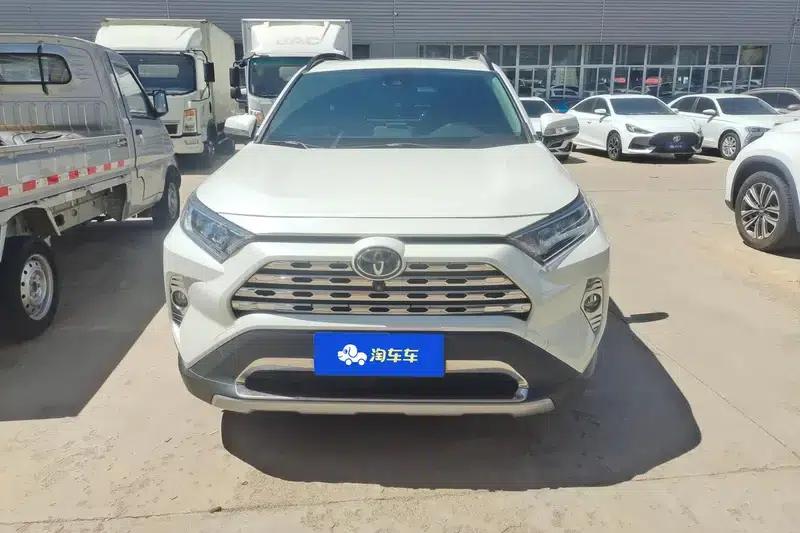 RAV4 2020 2.0L CVT 2WD Fashion Plus Edition — миниатюра 2