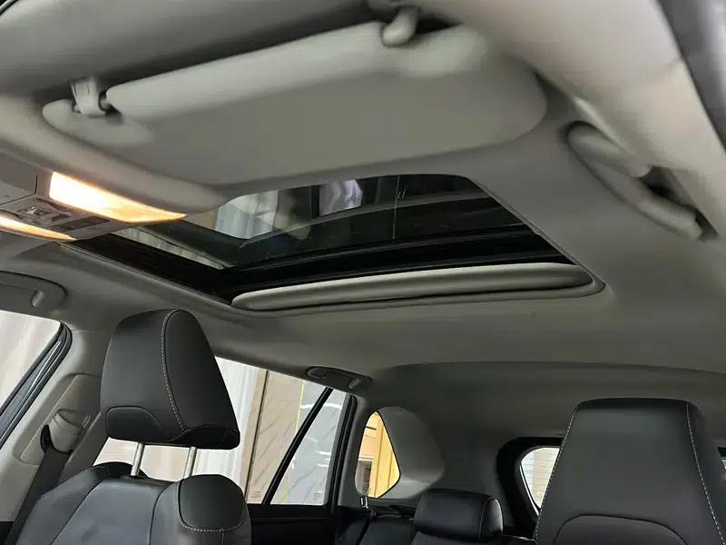 2021 RAV4 Hybrid 2.5L CVT AWD Elite Plus Edition — миниатюра 19