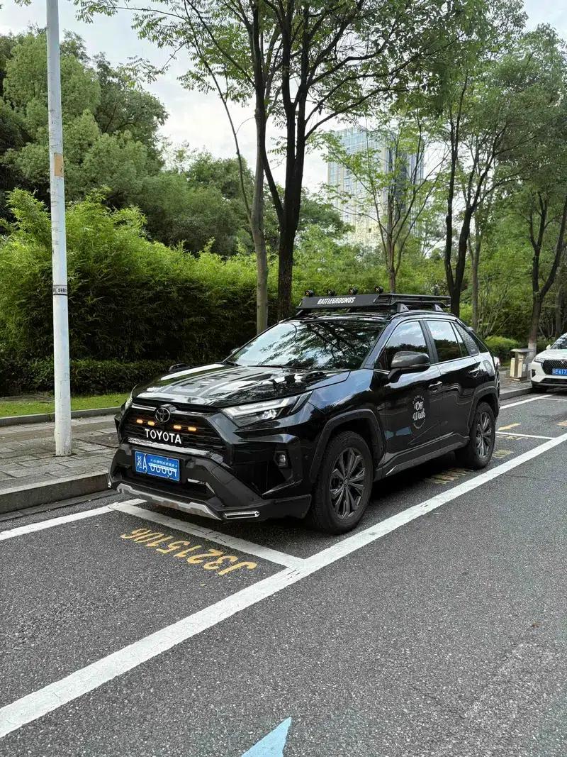 2023 RAV4 2.0L CVT 2WD Fashion Plus Edition — миниатюра 1