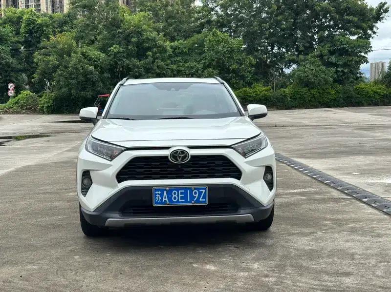 RAV4 2020 2.0L CVT 2WD Fashion Edition — миниатюра 2