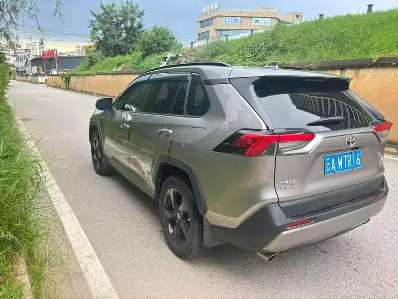 2020 RAV4 Hybrid 2.5L CVT AWD Elite Plus Edition — миниатюра 3