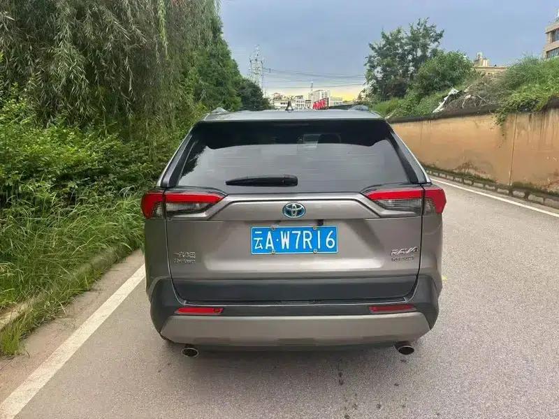 2020 RAV4 Hybrid 2.5L CVT AWD Elite Plus Edition — миниатюра 4