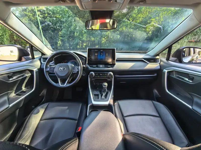 RAV4 2020 2.0L CVT 2WD Fashion Edition — миниатюра 12