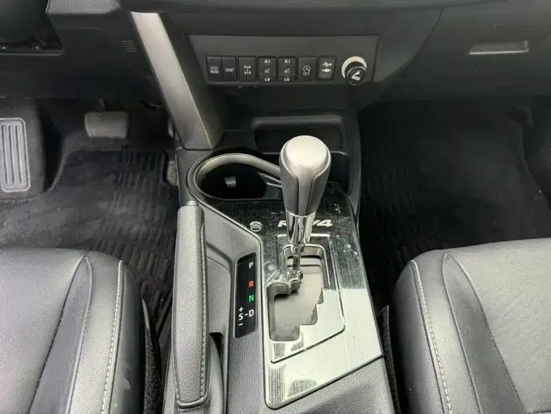 2018 RAV4 2.5L Automatic 4WD Elite i Edition — миниатюра 19