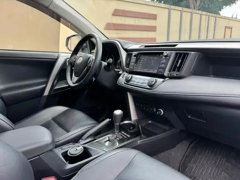 2018 RAV4 2.5L Automatic 4WD Elite i Edition — миниатюра 21