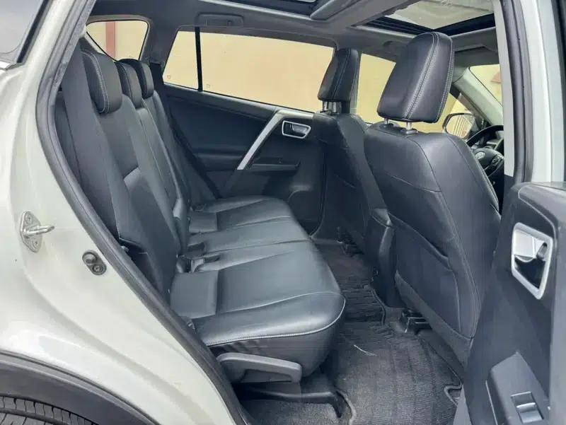 2018 RAV4 2.5L Automatic 4WD Elite i Edition — миниатюра 25