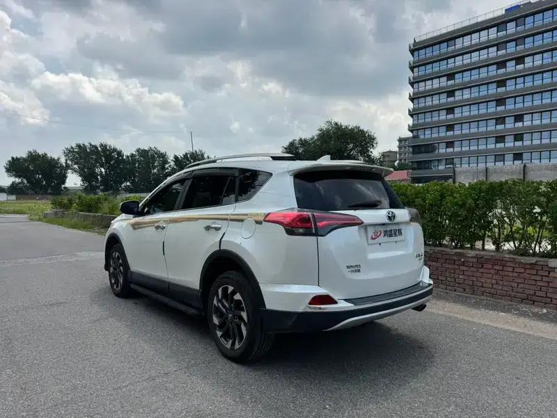 2018 RAV4 2.5L Automatic 4WD Elite i Edition — миниатюра 4
