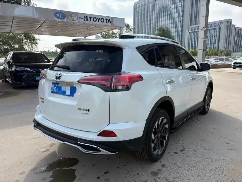 2018 RAV4 2.5L Automatic 4WD Elite i Edition — миниатюра 6
