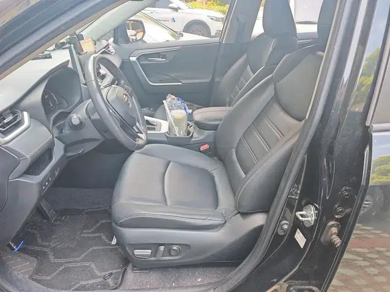 2022 RAV4 2.0L CVT 2WD Fashion Plus Edition — миниатюра 10