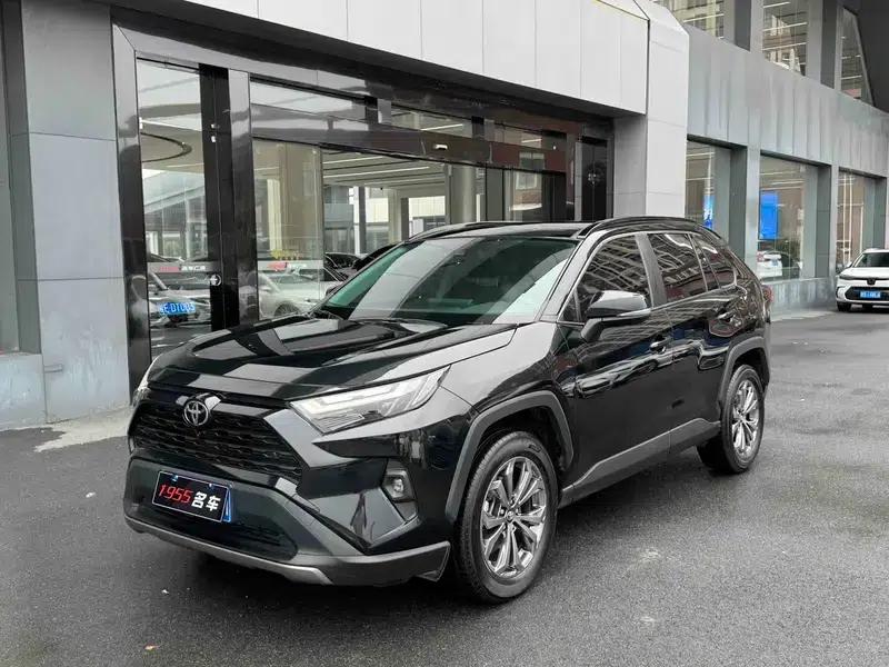 2023 RAV4 2.0L CVT 2WD Urban Edition — миниатюра 1