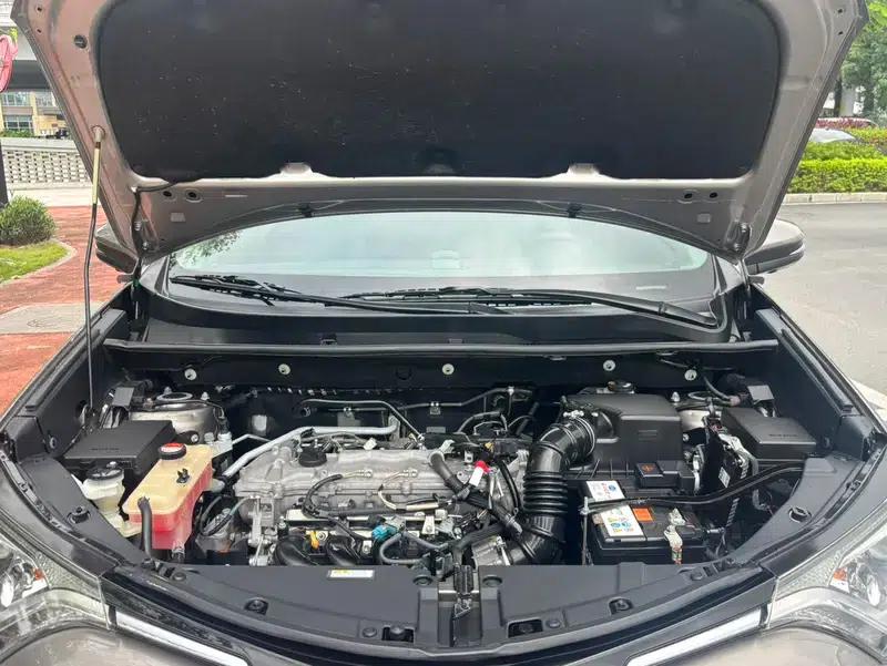 2018 RAV4 2.0L CVT 2WD Fashion X Edition — миниатюра 7
