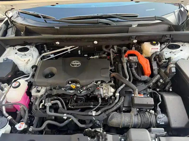 RAV4 2023 Intelligent Hybrid Dual Engine 2.5L E-CVT AWD Elite PLUS Edition — миниатюра 4