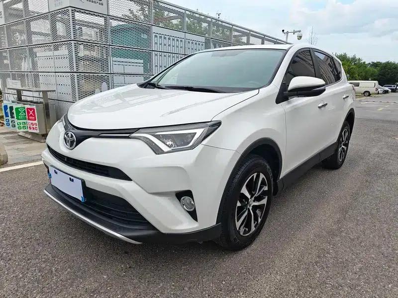 2016 RAV4 2.0L CVT 2WD Smart Edition — миниатюра 1