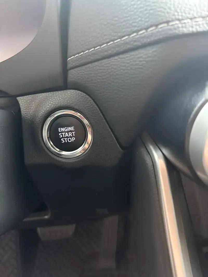 2023 RAV4 2.0L CVT 2WD Fashion Plus Edition — миниатюра 11