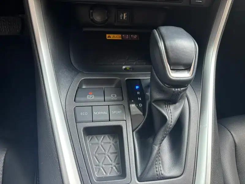 2023 RAV4 2.0L CVT 2WD Fashion Plus Edition — миниатюра 23