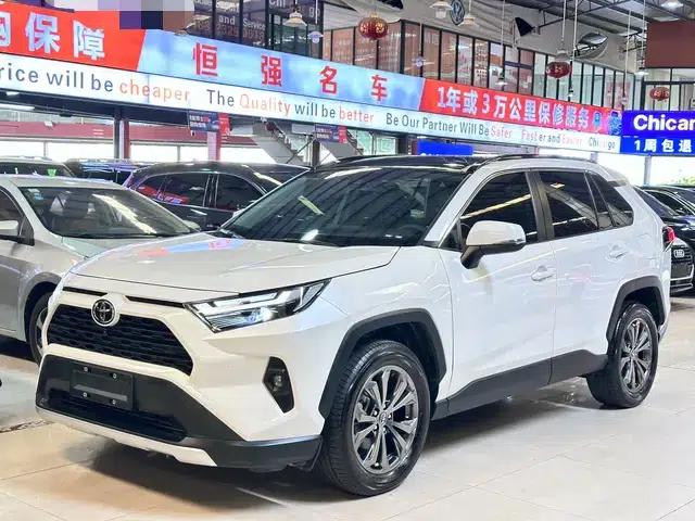 2023 RAV4 2.0L CVT 2WD 20th Anniversary Platinum Edition — миниатюра 1