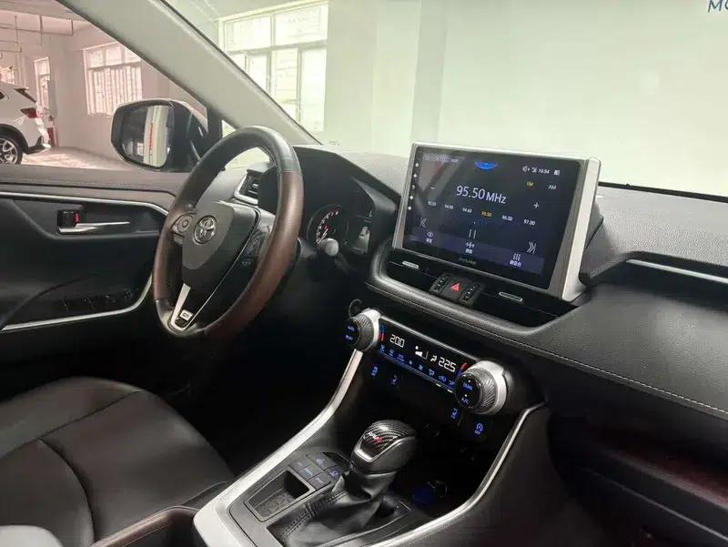 2022 Toyota RAV4 2.0L CVT 2WD Premium Edition — миниатюра 12