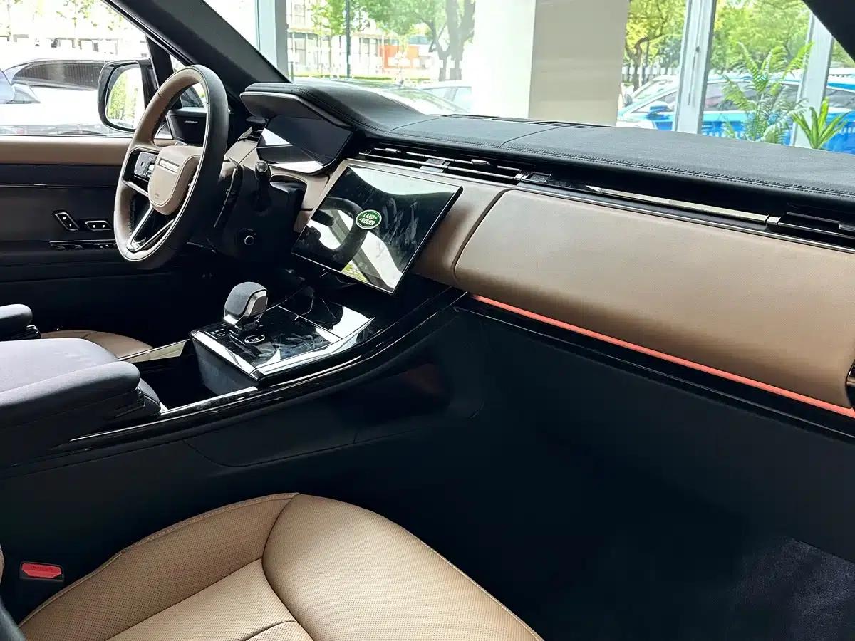 Range Rover Sport 2026 400PS Dynamic SE — миниатюра 4