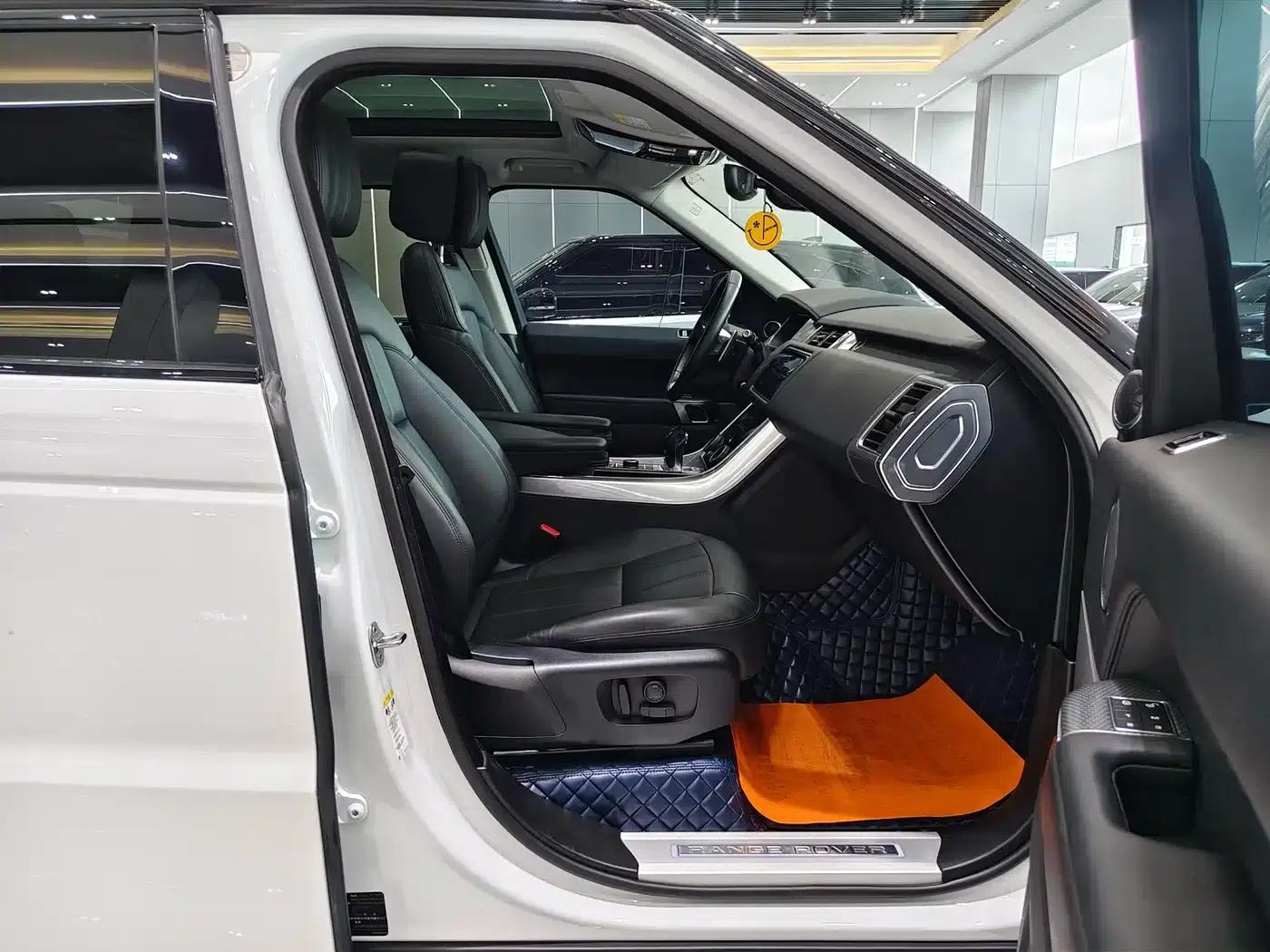 Range Rover Sport 2020 3.0 L6 HSE Dynamic — миниатюра 20
