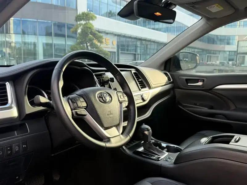 2021 Toyota Highlander 2.0T AWD Luxury 7-seater — миниатюра 11