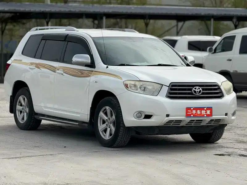 2011 Highlander 2.7L 2WD 5-seater Elite Edition — миниатюра 3