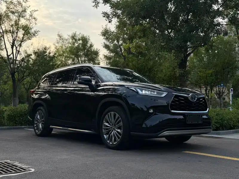 2022 Toyota Highlander Hybrid 2.5L AWD Supreme Edition 7-Seater — миниатюра 3