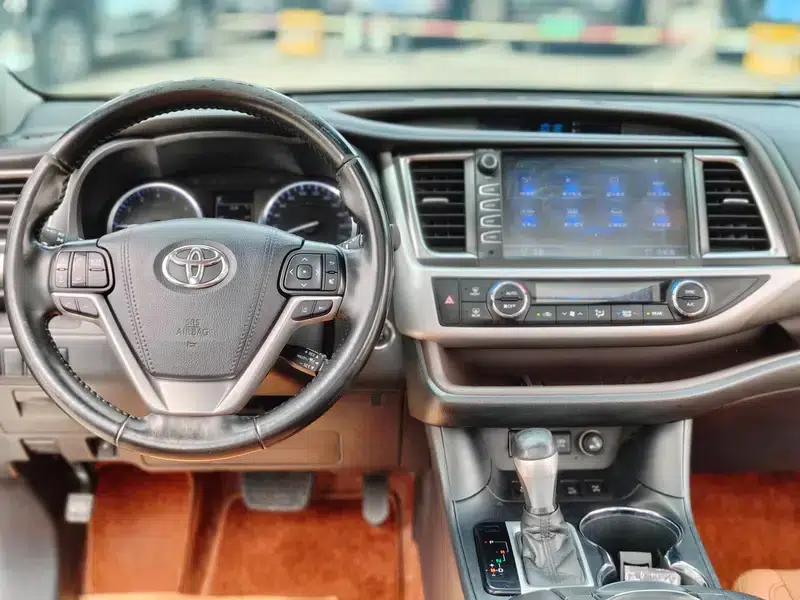 2018 Toyota Highlander 2.0T AWD Knight Edition 7-seater (China VI Emission Standard) — миниатюра 15