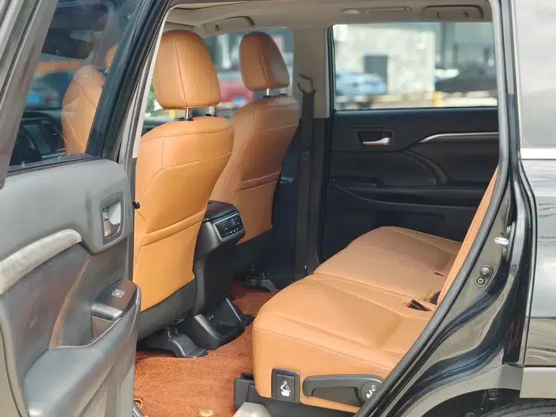 2018 Toyota Highlander 2.0T AWD Knight Edition 7-seater (China VI Emission Standard) — миниатюра 17