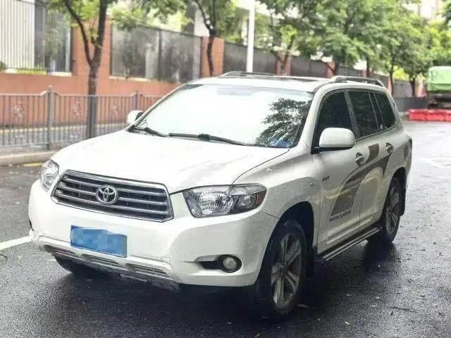 2011 Highlander 2.7L 2WD 7-seater Luxury Edition