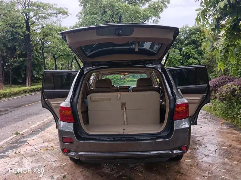 Highlander 2009 2.7L 2WD 7-seater Luxury Edition — миниатюра 7